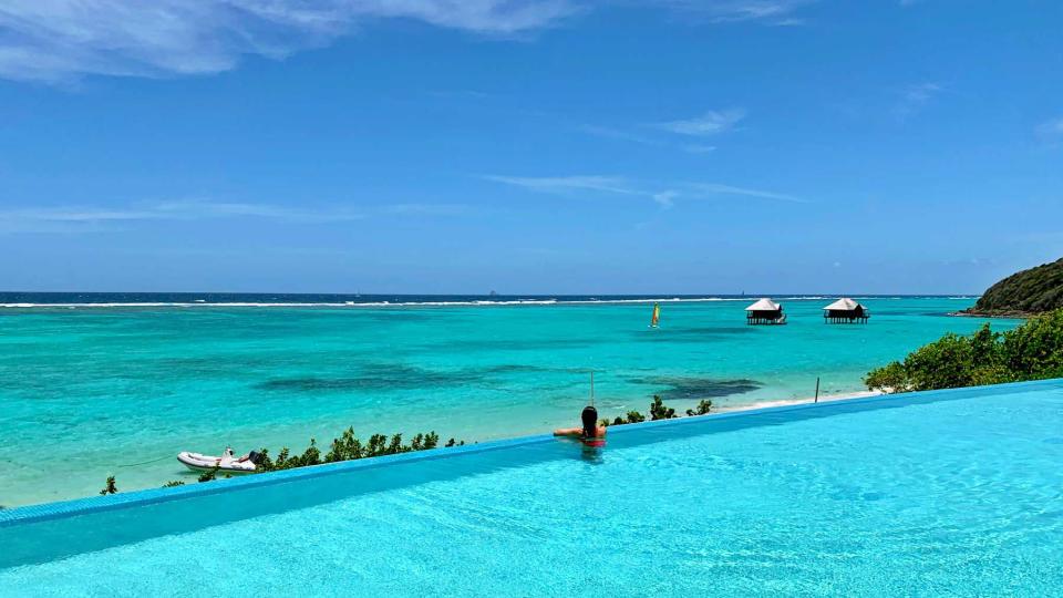 Infinity pool at Mandarin Oriental Canouan