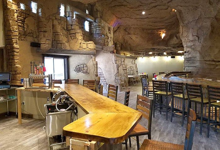 Bearizona's new Canyonlands Restaurant