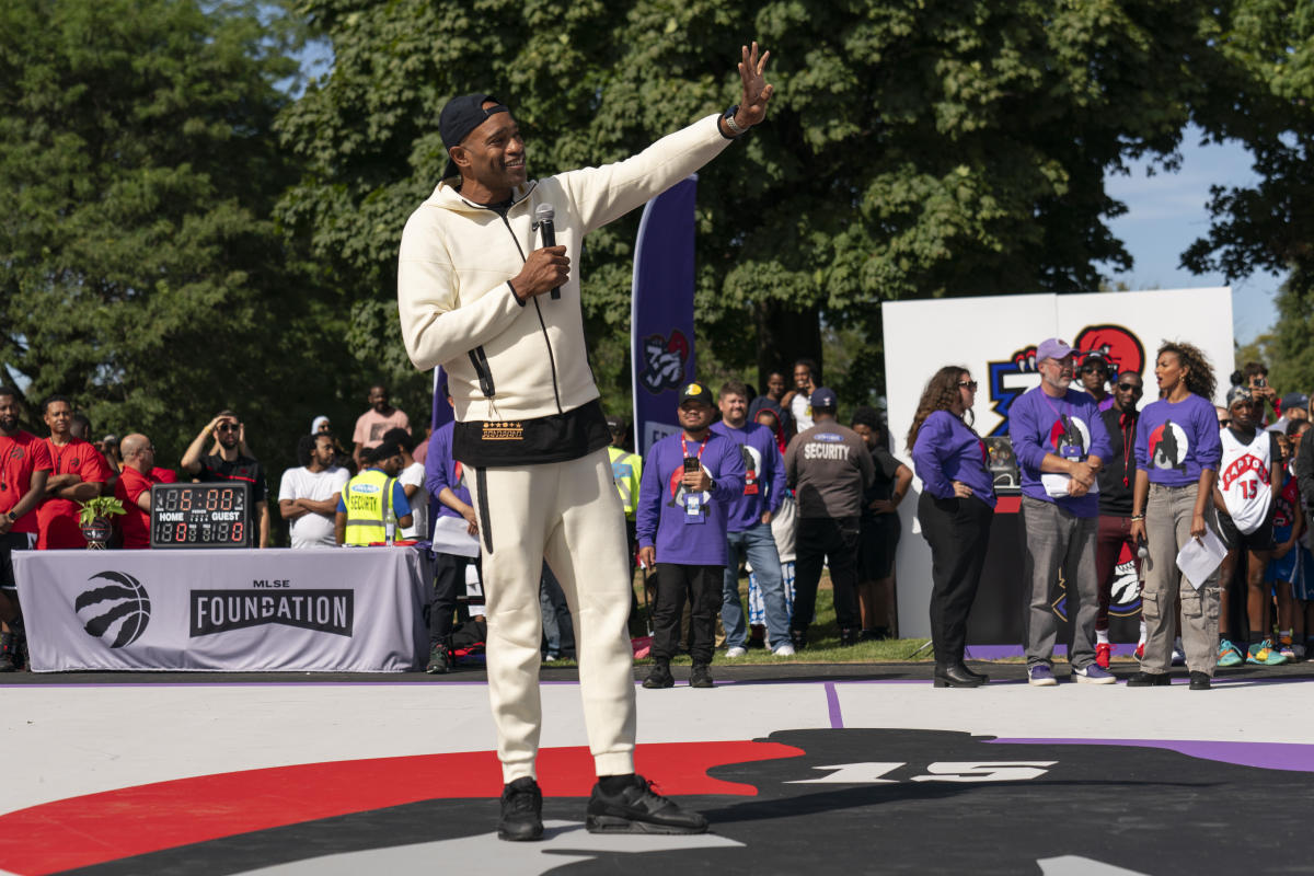 Emotional Vince Carter, Masai Ujiri plead with jaded Raptors fans to ‘forgive’ as jersey retirement becomes official