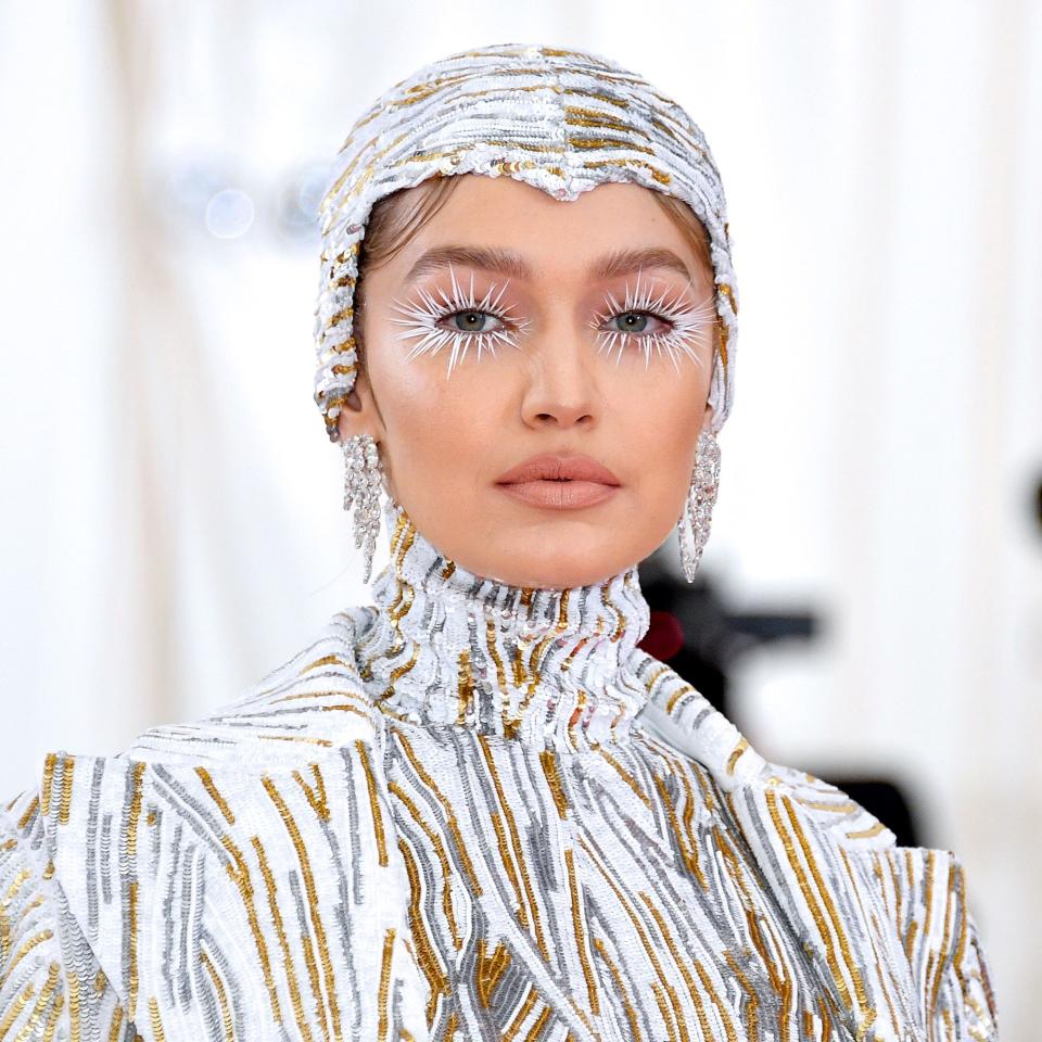 <h1 class="title">gigi hadid met gala lashes</h1><cite class="credit">Getty Images</cite>