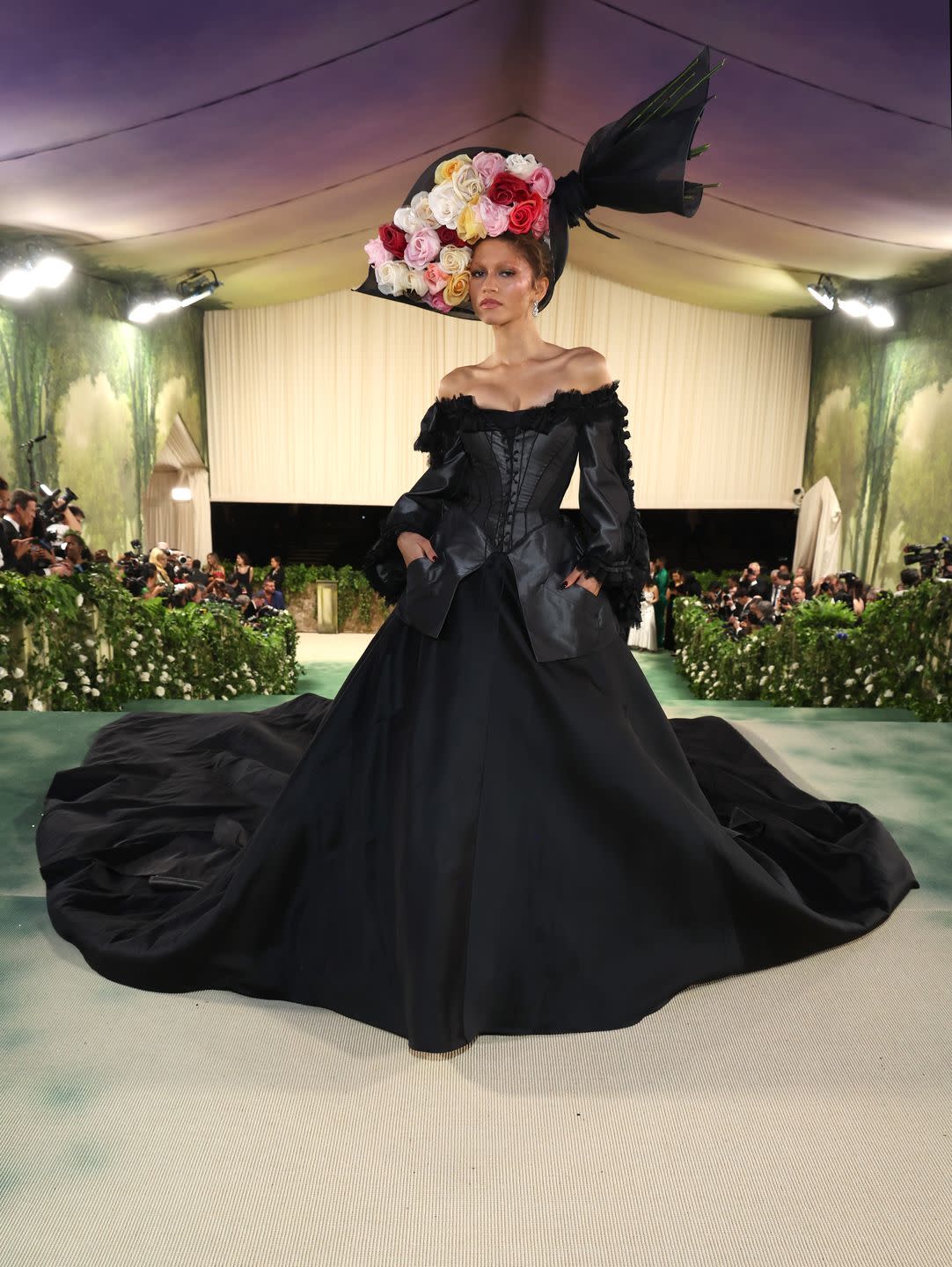 new york, new york may 06 zendaya attends the 2024 met gala celebrating sleeping beauties reawakening fashion at the metropolitan museum of art on may 06, 2024 in new york city photo by kevin mazurmg24getty images for the met museumvogue