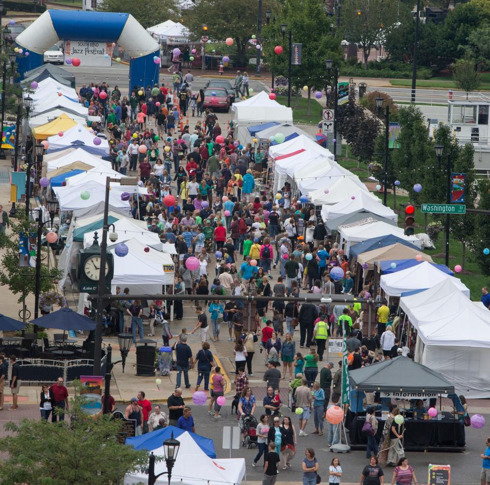 This is the view near the north entrance Saturday, August 29, 2015, at Art Beat 2015 in downtown South Bend. SBT Photo/GREG SWIERCZ