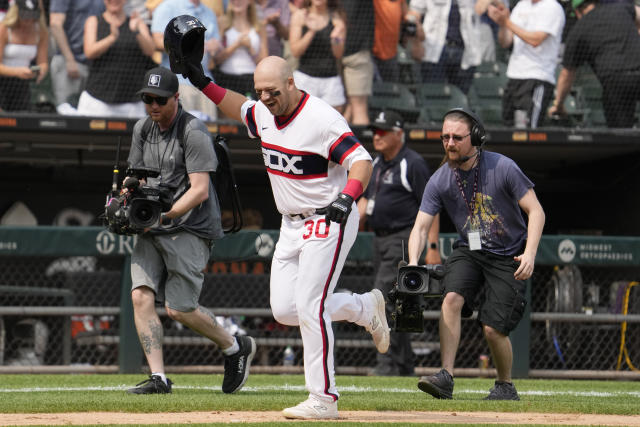 Liam Hendriks picks up first win since comeback from cancer, aided by Jake  Burger's walk-off grand slam