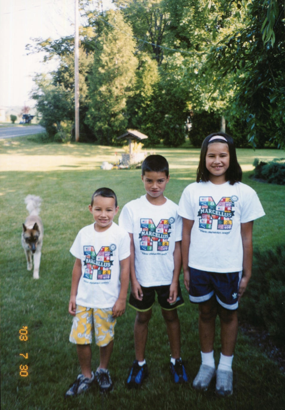 Marie Temara, aged eight, alongside her brothers, Shane Temara, seven, and Troy Temara, five. (Collect/PA Real Life)