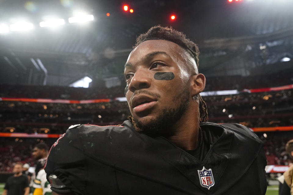 Atlanta Falcons running back Bijan Robinson (7) leaves the field after an NFL football game against the Green Bay Packers, Sunday, Sept. 17, 2023, in Atlanta. The Atlanta Falcons won 25-24. (AP Photo/Brynn Anderson)