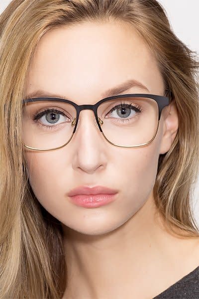 <a href="https://fave.co/3bPTmWA" target="_blank" rel="noopener noreferrer">Find them for $68 at EyeBuyDirect</a>.