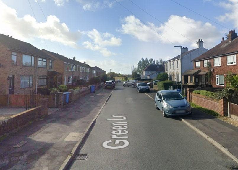 What: Multi-way signals Why: [Utility asset works] Approx 120m Gas Mains Replacement with 36 associated service and connections When: Oct 2 - Oct 30 (Photo: Google Maps)