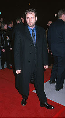 Russell Crowe at the Beverly Hills premiere of Castle Rock's Proof Of Life
