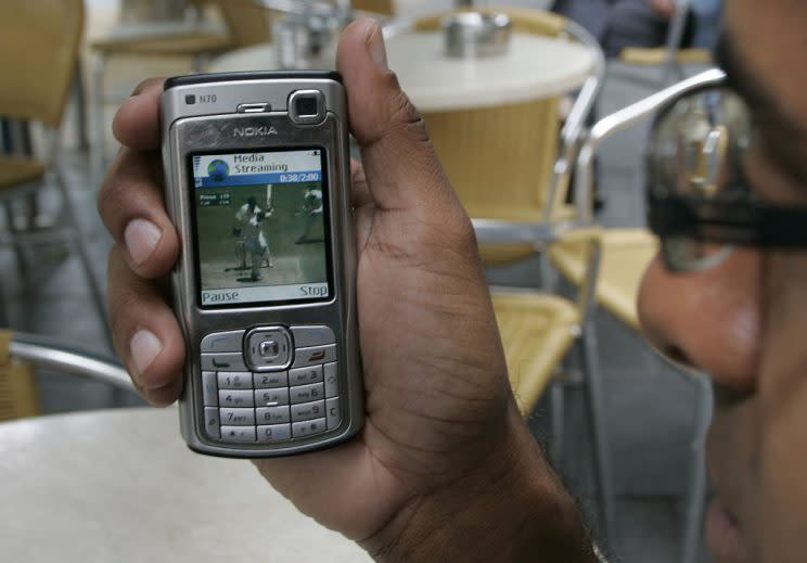 Year 2005: Nokia N70<br>Photo – Getty