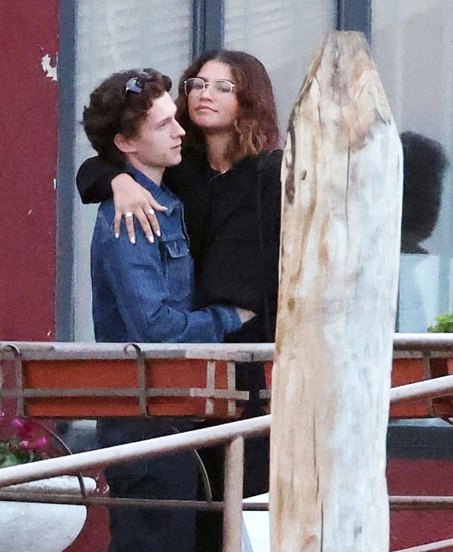 Tom Holland, Zendaya Hold Hands During Paris Date: Photo