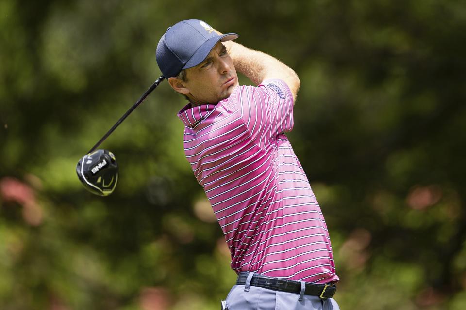 Charles Howell III of Crushers GC hits his shot from the fifth tee during the first round of LIV Golf Singapore at the Sentosa Golf Club on Friday, April 28, 2023 in Sentosa, Singapore. (Doug DeFelice/LIV Golf via AP)