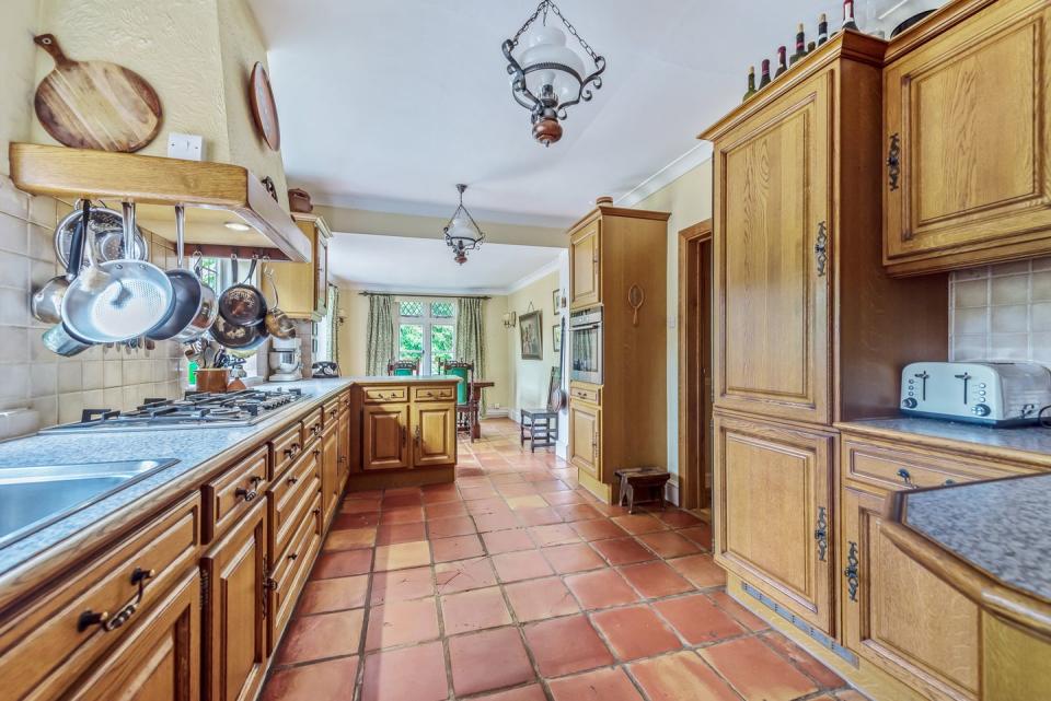 childhood home of george orwell for sale