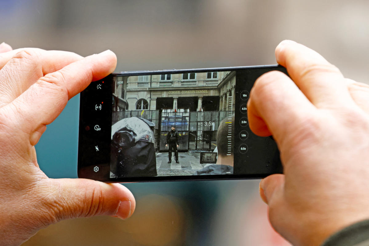 French Assembly passes bill allowing police to remotely activate phone cameras and microphones for surveillance