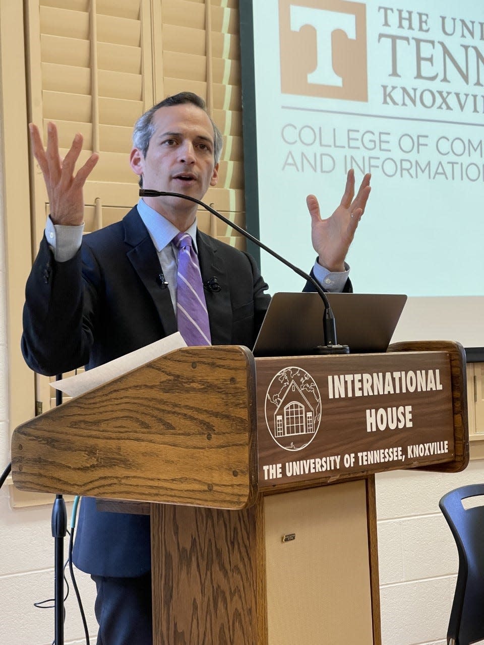 PBS "NewsHour" correspondent Nick Schifrin speaks April 28 at the University of Tennessee at Knoxville for an international reporting symposium related to the war in Ukraine.