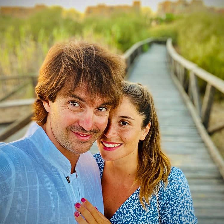 Iñaki García y Jennifer Vera Oliveira