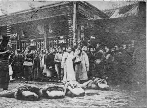 1905年在菜市口法場舉行的斬首行動。（圖／翻攝自維基百科）