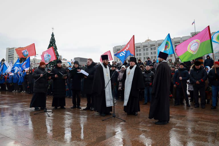 Kiev asumió la responsabilidad del ataque, que, según dijo, tuvo lugar en la ciudad ocupada de Makiivka, en el este de Ucrania, en Nochevieja. Los soldados muertos fueron movilizados principalmente desde la región de Samara.