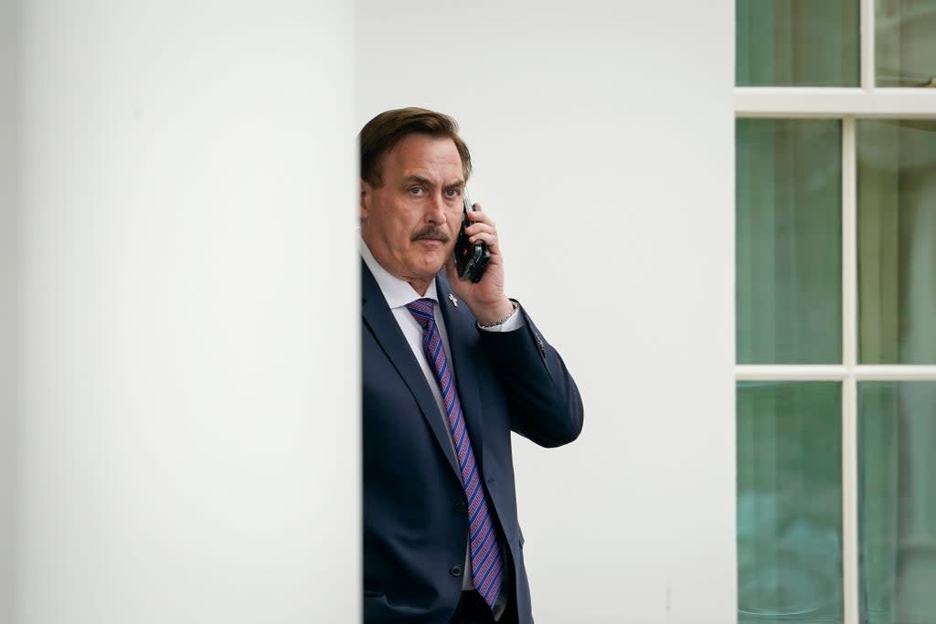 MyPillow CEO Mike Lindell waits outside the West Wing of the White House before entering on January 15, 2021 in Washington, DC. (Getty Images)