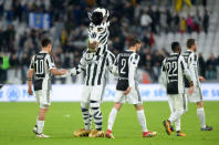 Soccer Football - Serie A - Juventus vs Atalanta - Allianz Stadium, Turin, Italy - March 14, 2018 Juventus players and mascot after the match REUTERS/Massimo Pinca