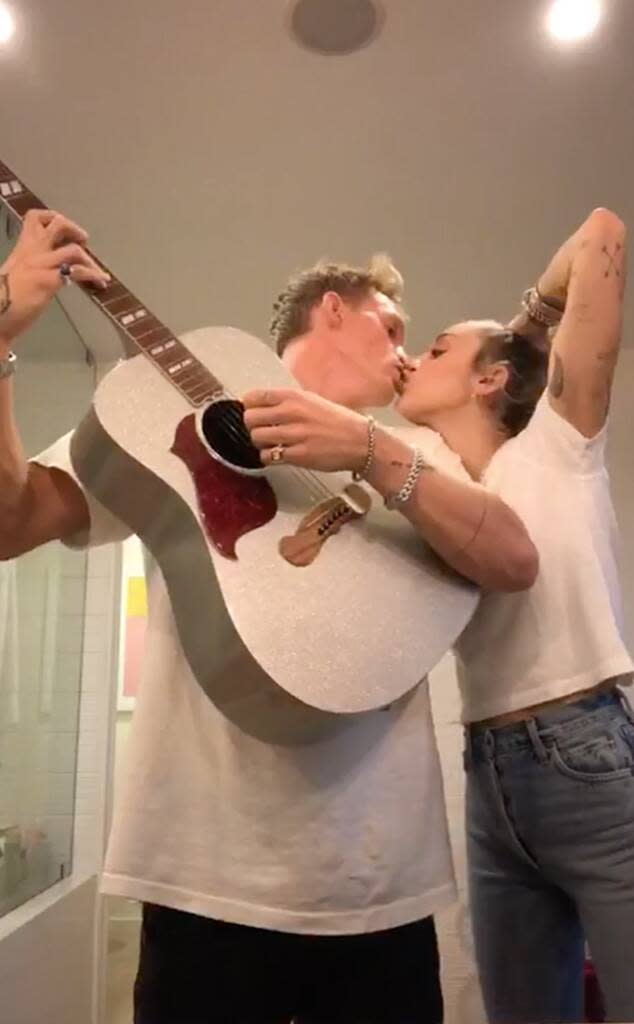 Miley Cyrus, Cody Simpson, Instagram Live