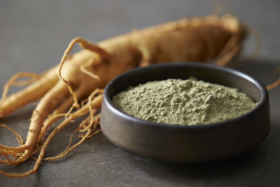 Tea powder with ginseng root