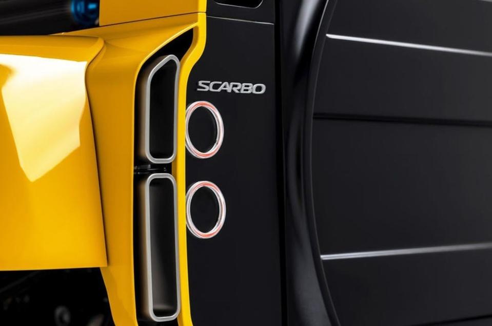 SV Rover的外觀設計融合了現代感與復古風情，從碳纖維和鋁製成的車身到巨大的擴展輪拱，再到前後LED燈，處處流露著強烈的個性。