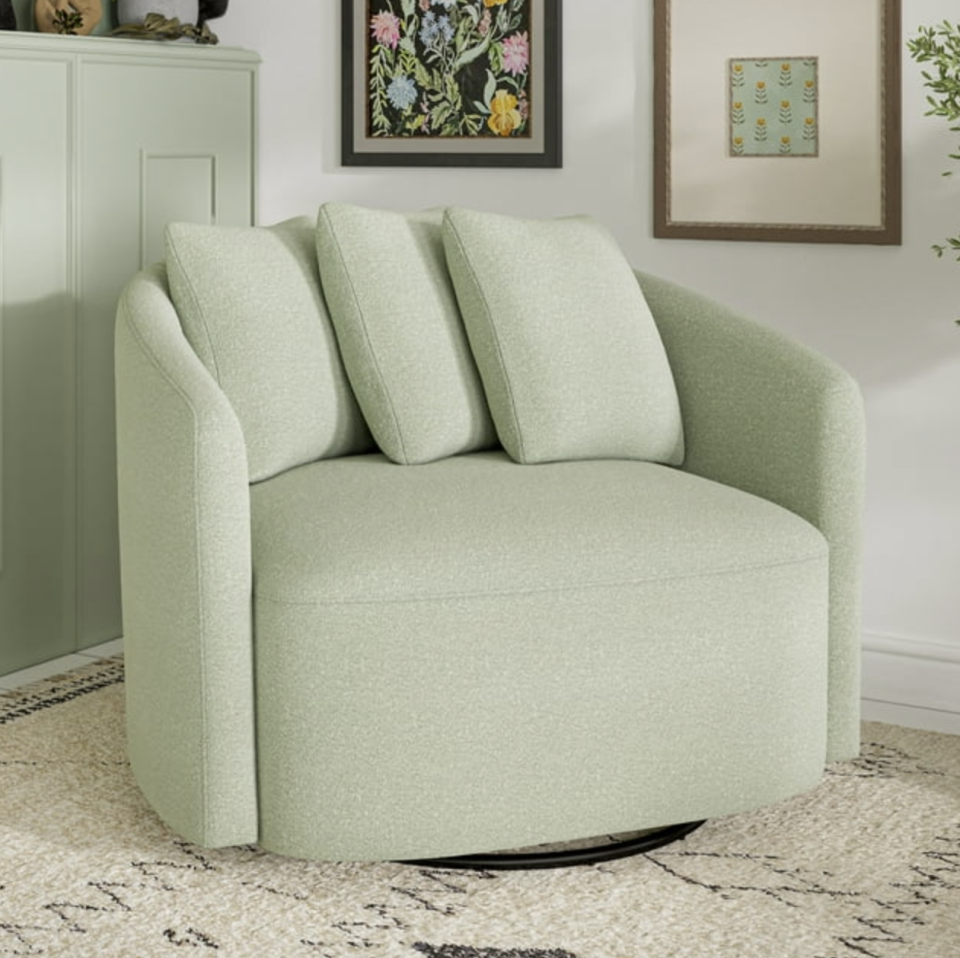 Sillón Beautiful Drew de Drew Barrymore, color verde salvia