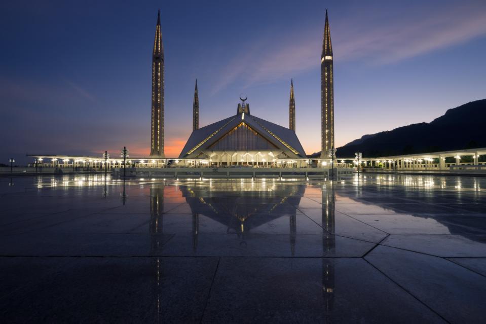 <p><b>Pakistan</b><br> Visitors can get a visa (subject to conditions) for an unlimited period of stay, unless they're visiting for business, which is limited to 30 days. </p>