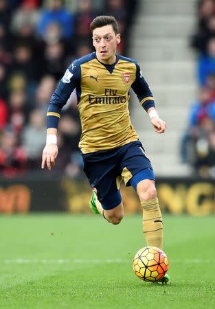 Football Soccer - AFC Bournemouth v Arsenal - Barclays Premier League - Vitality Stadium - 7/2/16 Arsenal's Mesut Ozil in action Reuters / Dylan Martinez Livepic