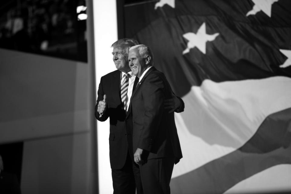 <p>Donald Trump poses with Gov. Mike Pence. (Photo: Khue Bui for Yahoo News)</p>