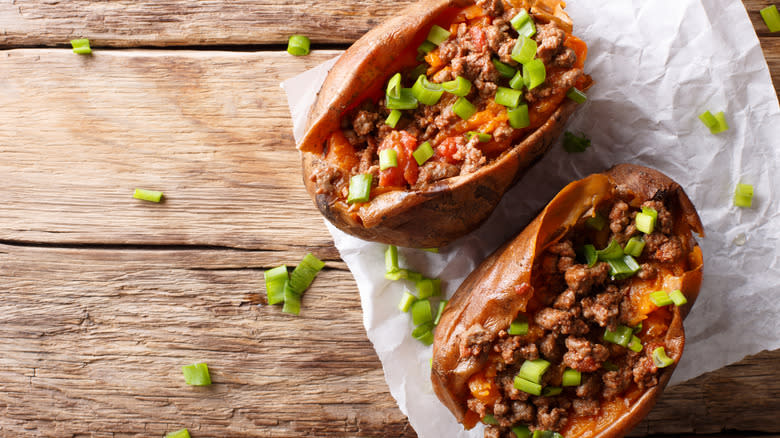 baked potatoes stuffed with beef