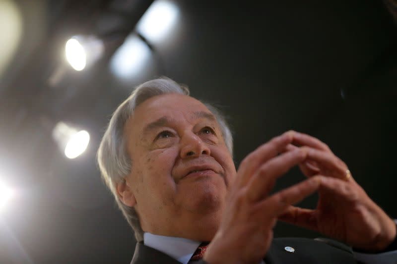 El secretario general de las Naciones Unidas, Antonio Guterres, asiste a una entrevista con Reuters, en la Conferencia de las Naciones Unidas sobre el Cambio Climático (COP25), en Madrid, España, el 11 de diciembre de 2019