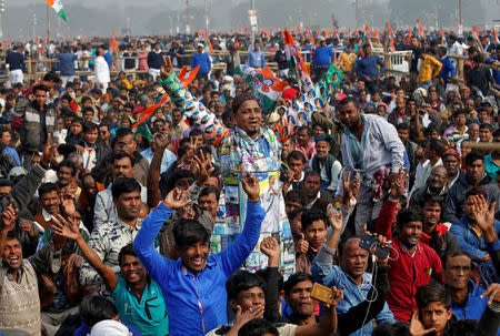 Supporters react during "United India" rally attended by the leaders of India's main opposition parties ahead of the general election, in Kolkata, India, January 19, 2019. REUTERS/Rupak De Chowdhuri
