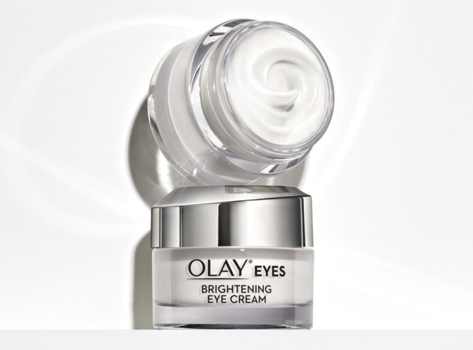 Dark eyes no more. (Photo: Olay)