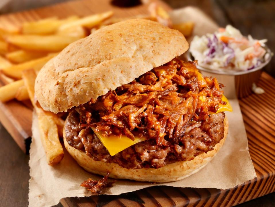 pulled pork burgers