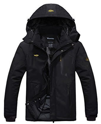 Find this&nbsp;<strong><a href="https://www.amazon.com/Wantdo-Mountain-Waterproof-Fleece-Windproof/dp/B00NHO4WCS?ref=ast_p_ei" target="_blank" rel="noopener noreferrer">Wantdo Men's Mountain Waterproof Fleece Ski Jacket here</a>.</strong>