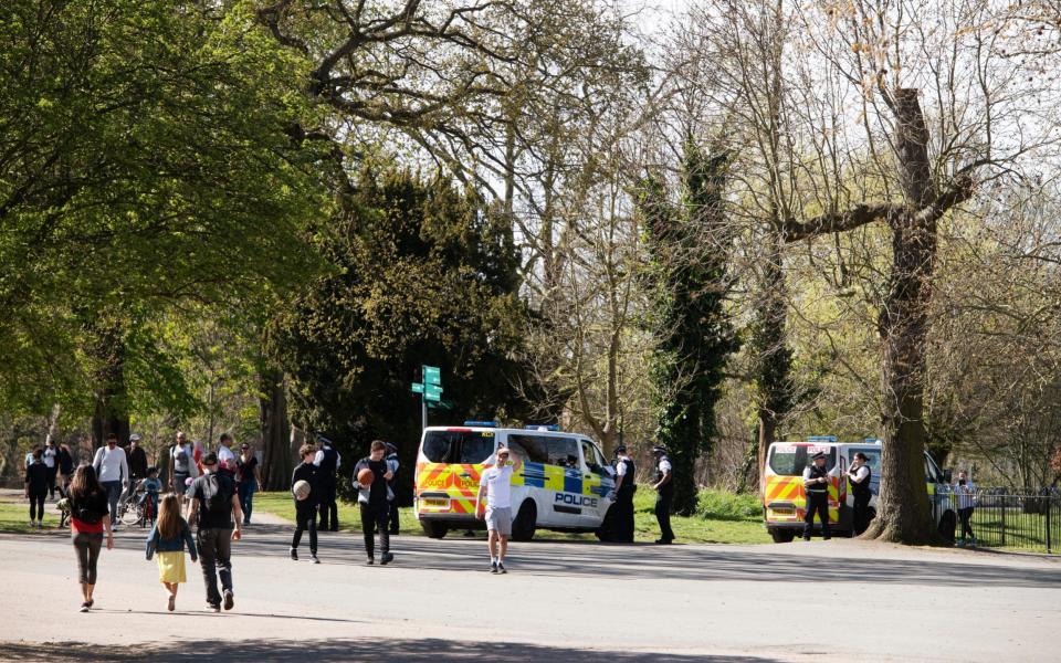 Police patrol Clissold Park in Stoke Newington to enforce the coronavirus lockdown. - Geoff Pugh/Geoff Pugh