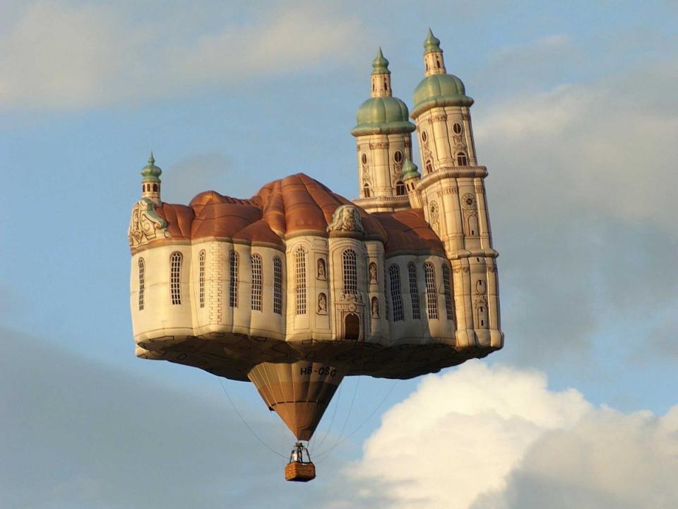 inflation deflation hot air balloon abbey cathedral london