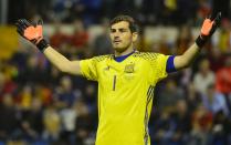 <p>1. Iker Casillas / 908.281 km </p>
