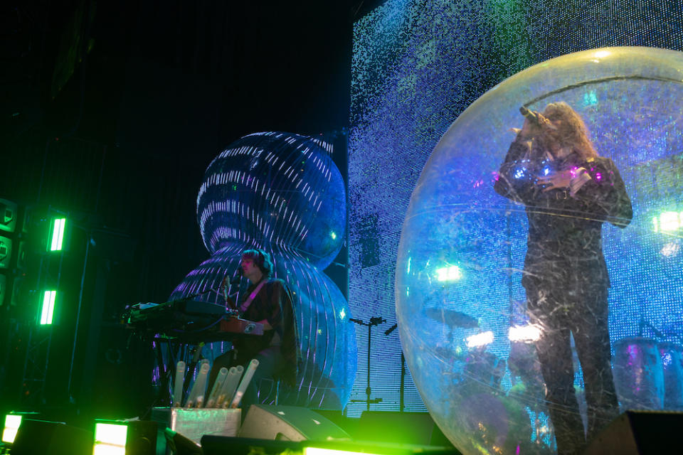 the flaming lips bubble photos