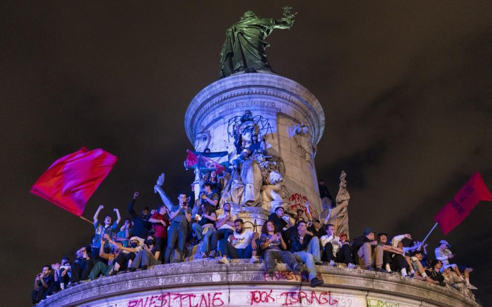 Paris election demonstration