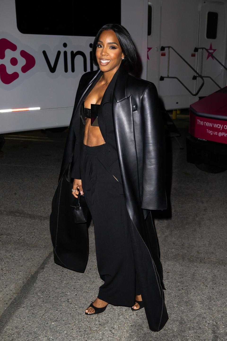 Kelly Rowland is seen arriving to the Vinivia App launch event on April 04, 2024 in Los Angeles, California.