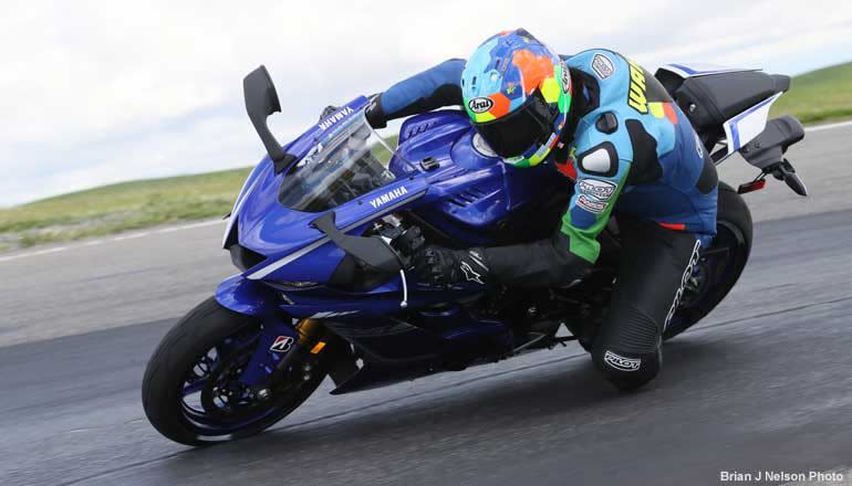 2017 Yamaha R6 Review