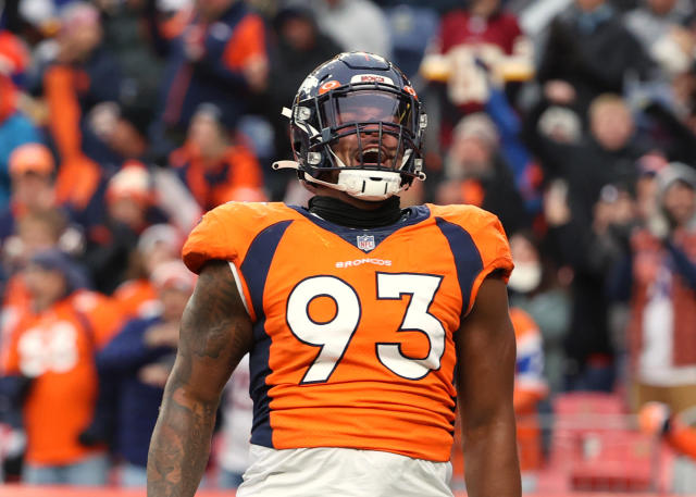 Denver, USA. October 23, 2022: Denver Broncos defensive end Dre'Mont Jones  (93) waits a for a replay review in the first half of the football game  between the Denver Broncos and New