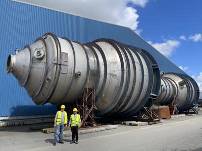 Shilo Sazwan and engineering team inspected 300,000 TPY Crystallizers. (CNW Group/Sage Potash Corp.)