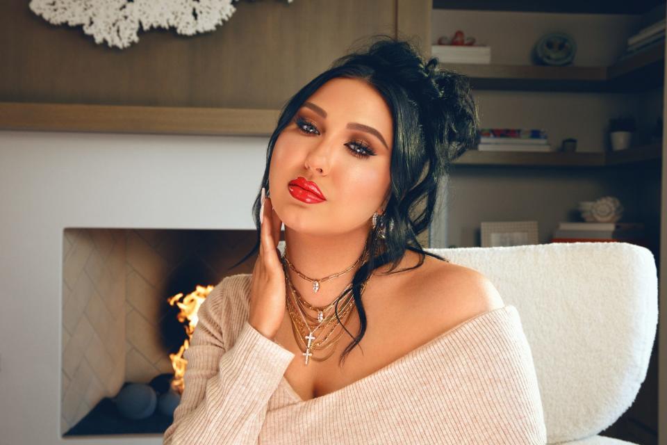 Jaclyn Hill for Jaclyn Roxanne.