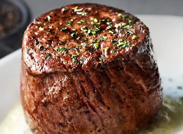 Ruth's Chris: 8 oz. Petite Filet