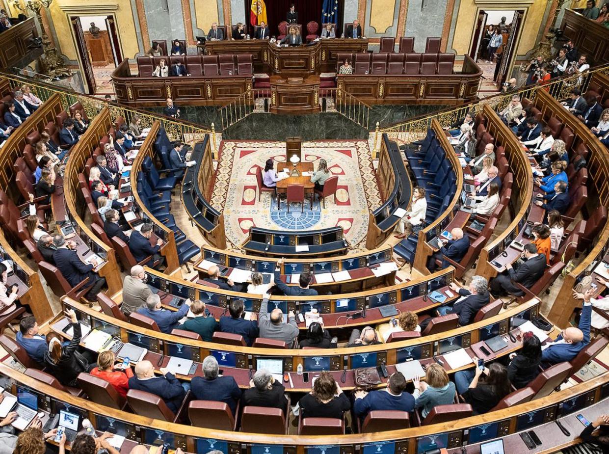 Picture of the Spanish Congress of Deputies on Thursday 18 May. <a href="https://www.congreso.es/es/fotonoticias?p_p_id=fotonoticias&p_p_lifecycle=0&p_p_state=normal&p_p_mode=view&_fotonoticias_mvcPath=detalle&_fotonoticias_fotonId=4382" rel="nofollow noopener" target="_blank" data-ylk="slk:Congreso de los Diputados;elm:context_link;itc:0;sec:content-canvas" class="link ">Congreso de los Diputados</a>