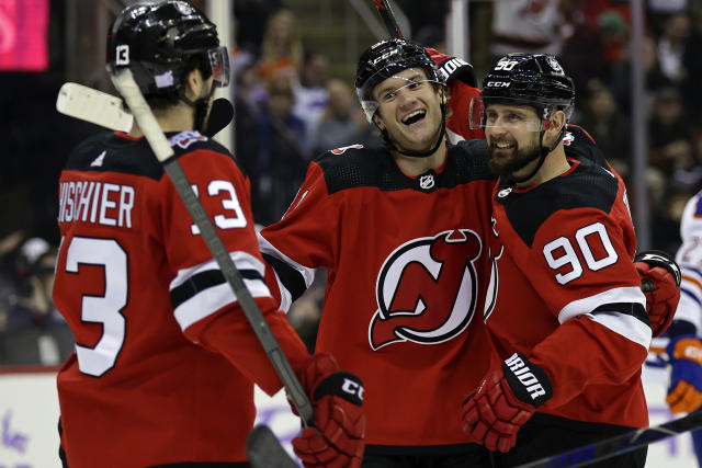 Devils practice for 1st time since COVID-19 shutdown