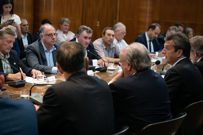 Sergio Massa se reunió con la Mesa de Enlace en el Palacio de Hacienda